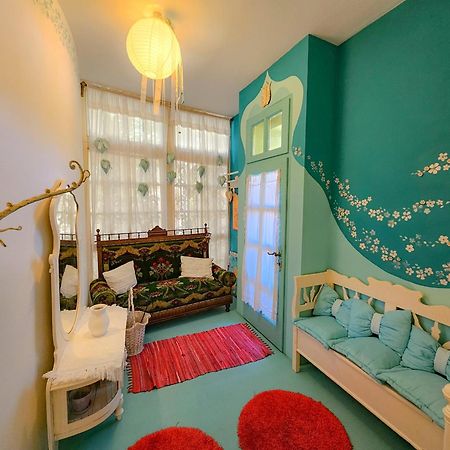Feher Tulipan Apartman Hotell Debrecen Eksteriør bilde