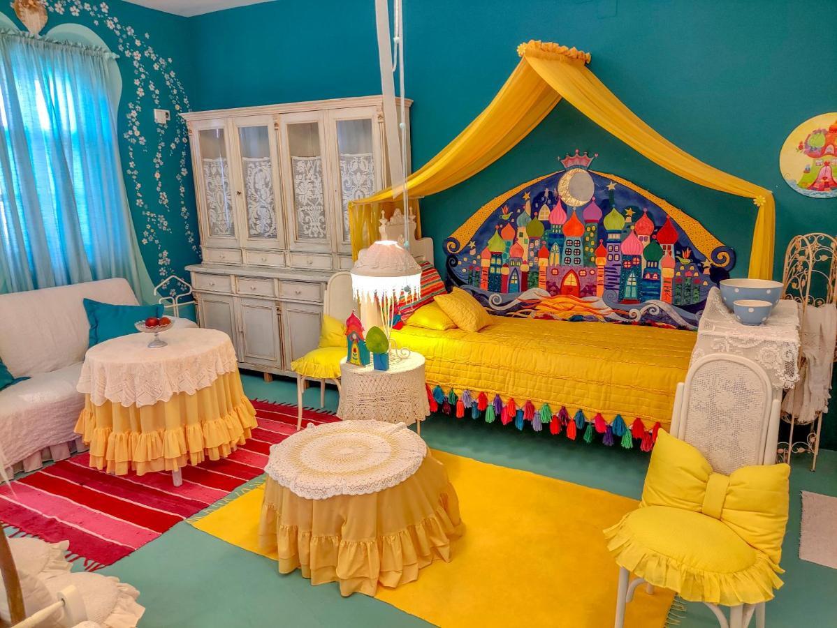 Feher Tulipan Apartman Hotell Debrecen Eksteriør bilde