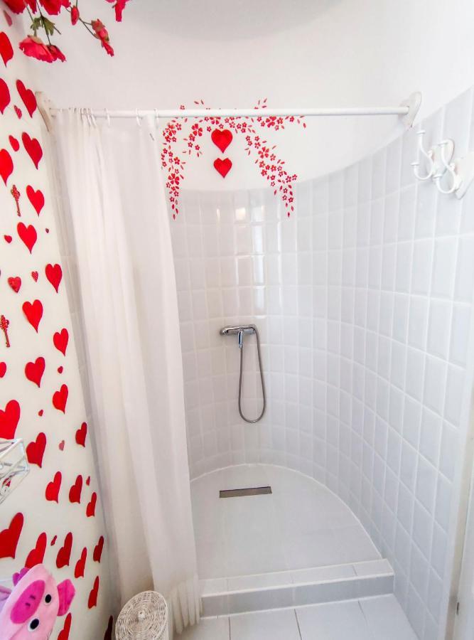 Feher Tulipan Apartman Hotell Debrecen Eksteriør bilde