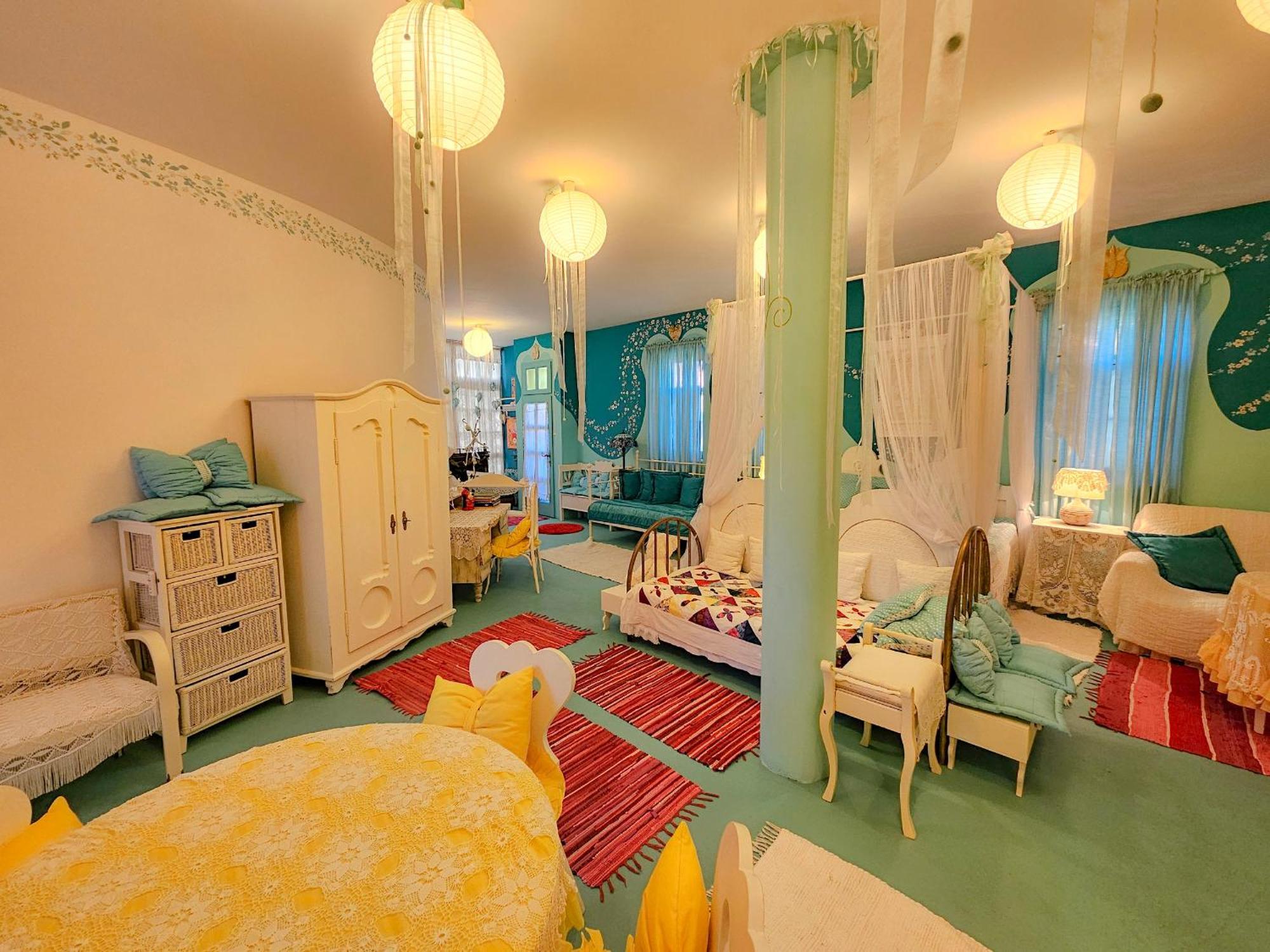 Feher Tulipan Apartman Hotell Debrecen Eksteriør bilde