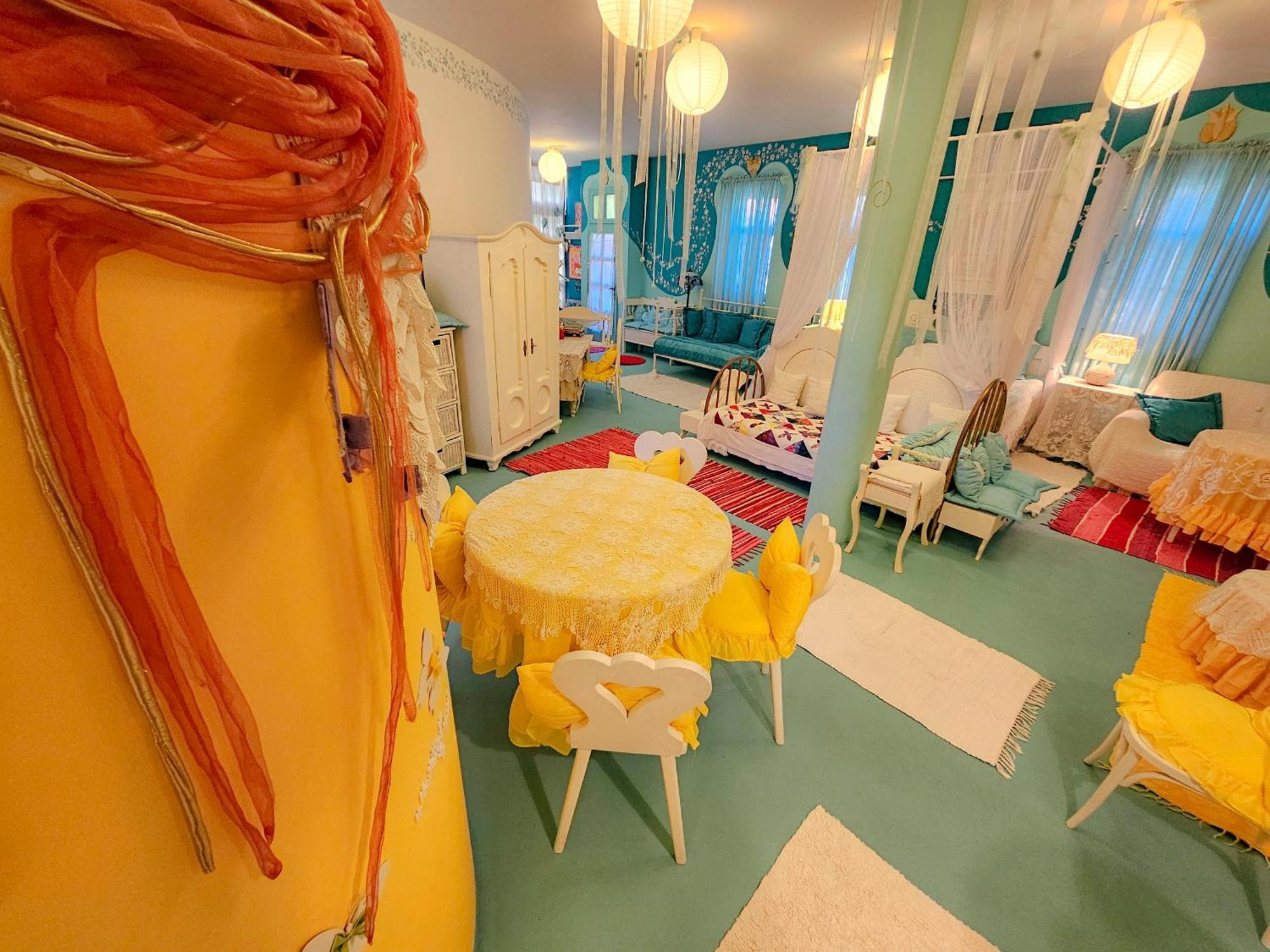 Feher Tulipan Apartman Hotell Debrecen Eksteriør bilde