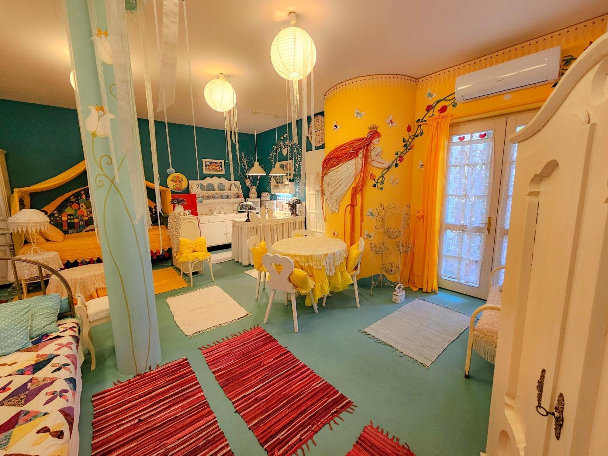 Feher Tulipan Apartman Hotell Debrecen Eksteriør bilde