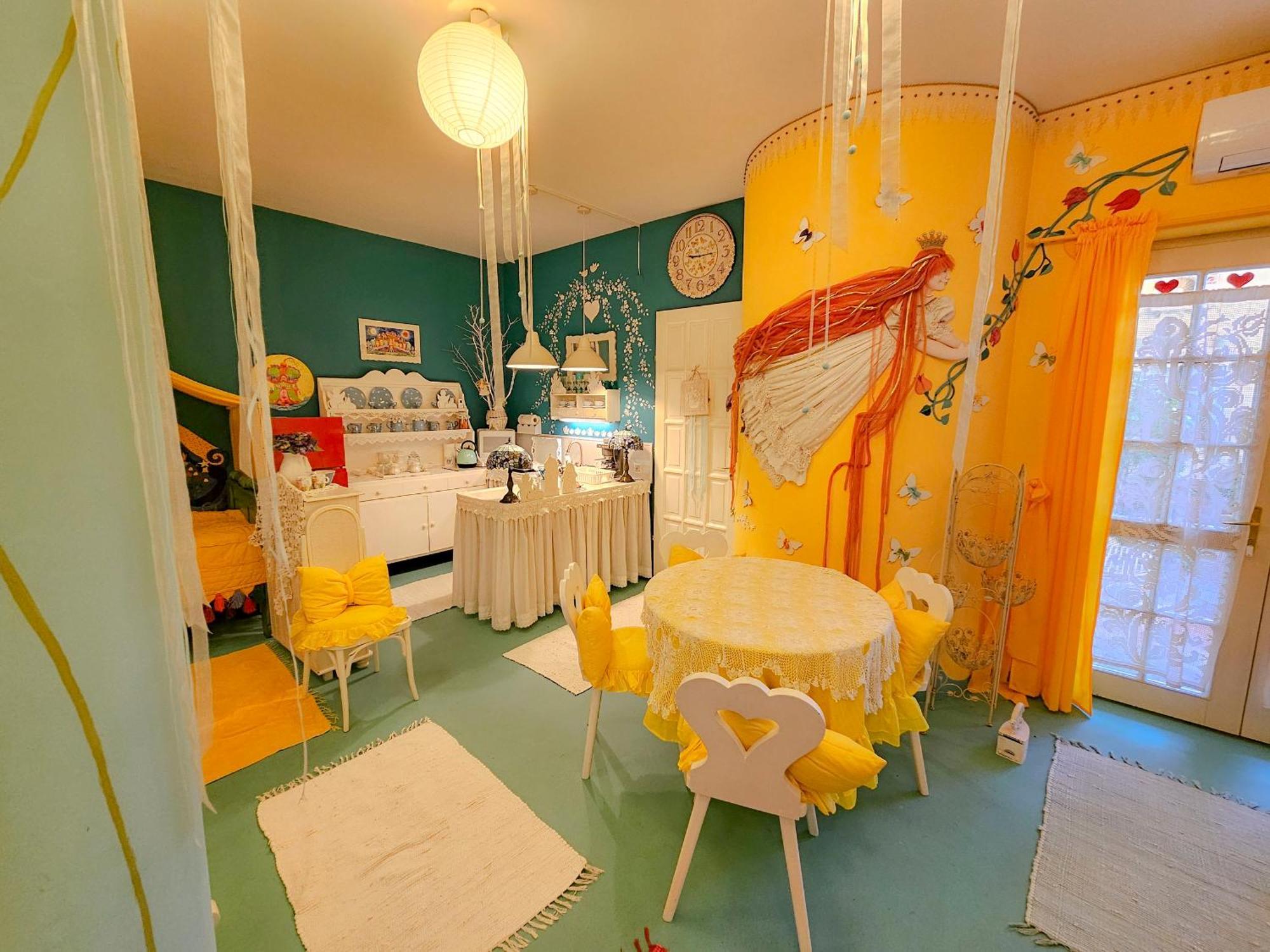 Feher Tulipan Apartman Hotell Debrecen Eksteriør bilde